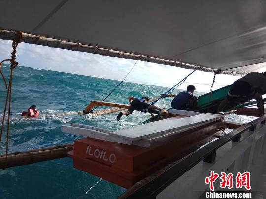 圖為救助現場(chǎng)。 中交公路規劃設計院有限公司 攝